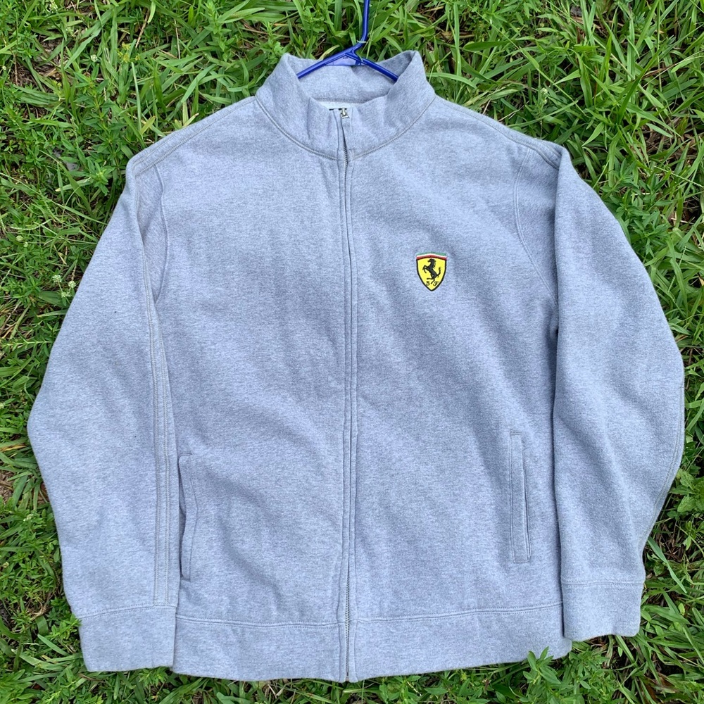 Vintage Farrari embroidered zip up sweater🇮🇹